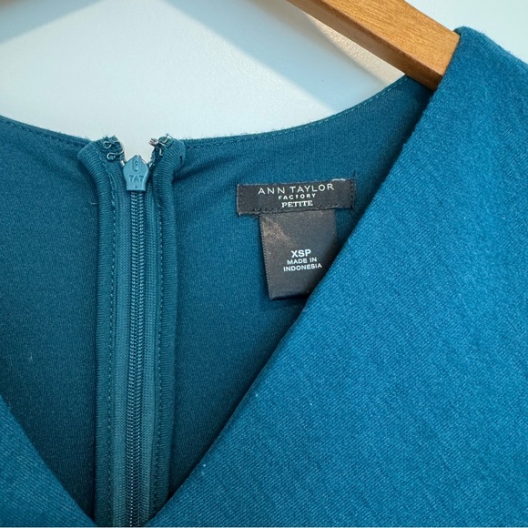 Ann Taylor Dress - size XSP - Picture 11 of 11